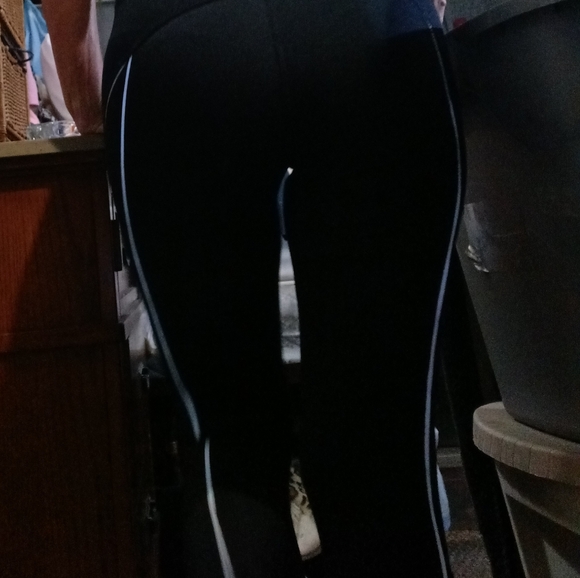 😁Jessica Simpson faux leather look warm up leggings - Picture 8 of 10